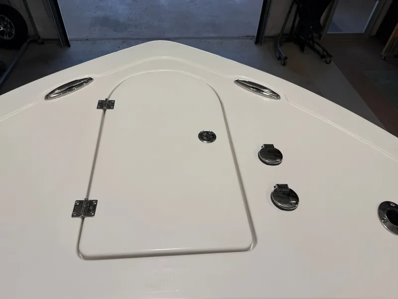 Slide: The Image of Tidewater 232 LXF 2025 - 31