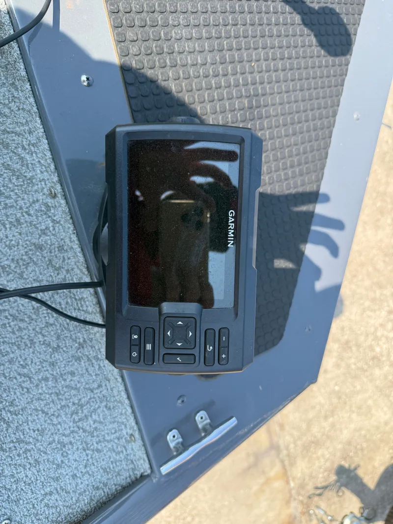 Slide: The Image of Tracker Pro 170 2017 - 16