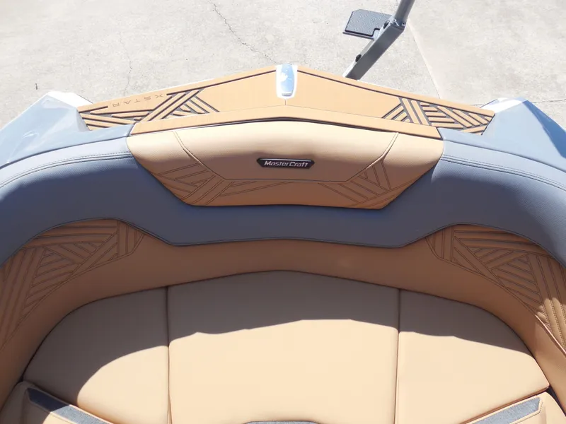 Slide: The Image of MasterCraft XStar 25 2026 - 17