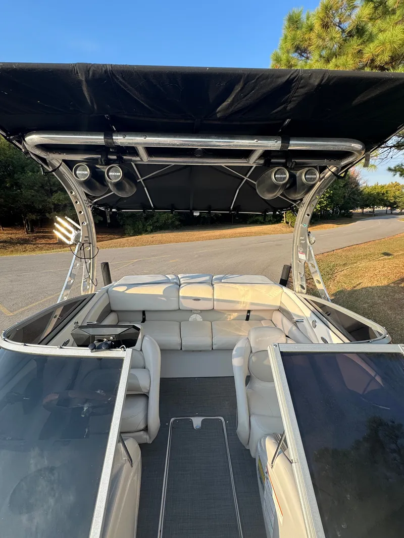 Slide: The Image of Chaparral 190 SSi 2007 - 8