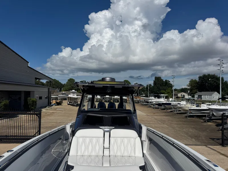 Slide: The Image of Nor-Tech 400 Supersport with trailer 2025 - 15