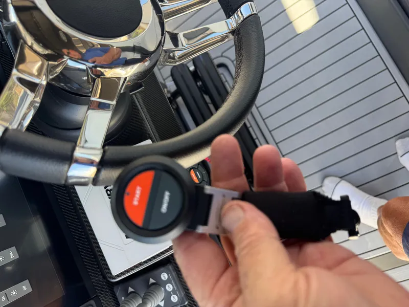 Slide: The Image of Nor-Tech 400 Supersport with trailer 2025 - 18