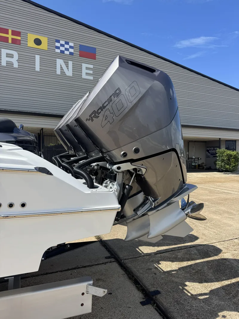 Slide: The Image of Nor-Tech 400 Supersport with trailer 2025 - 2