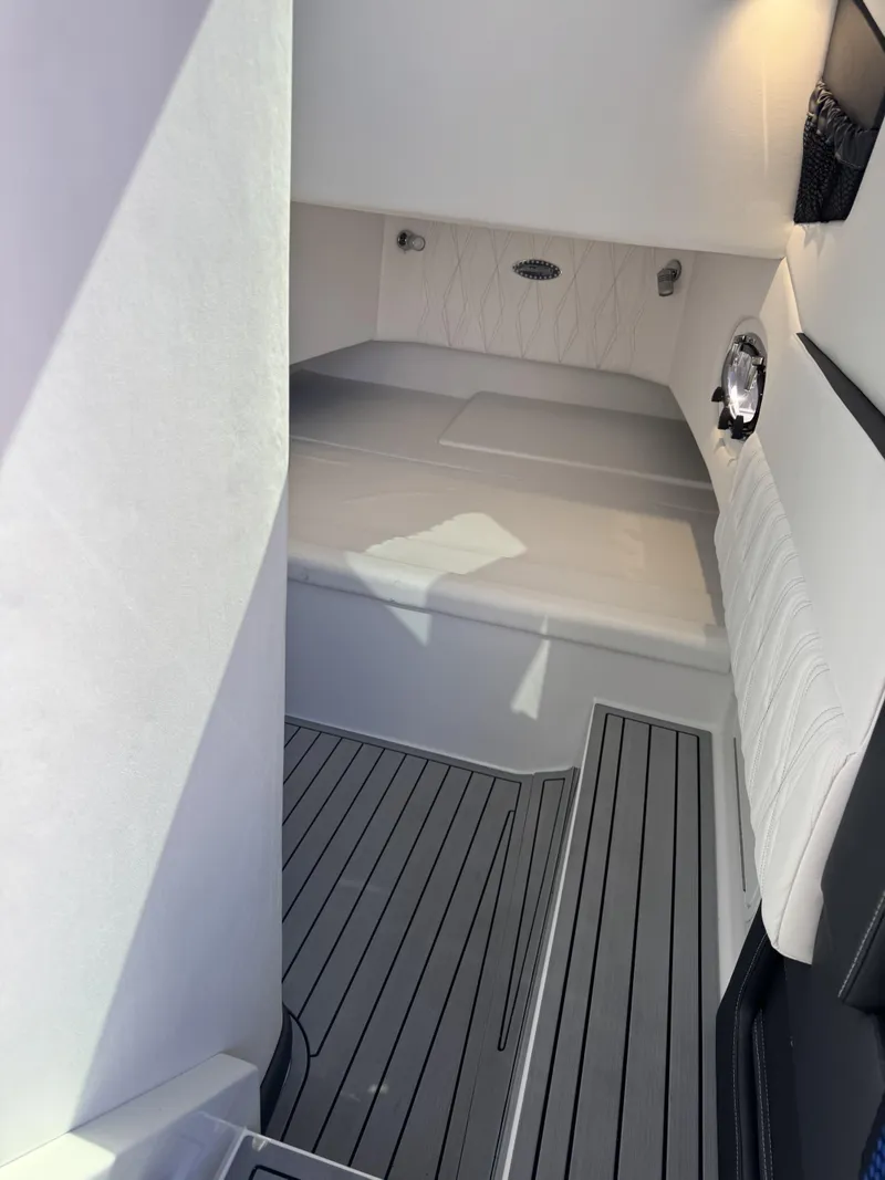 Slide: The Image of Nor-Tech 400 Supersport with trailer 2025 - 8