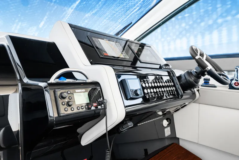 Slide: The Image of Cruisers 42 GLS Outboard 2026 - 42