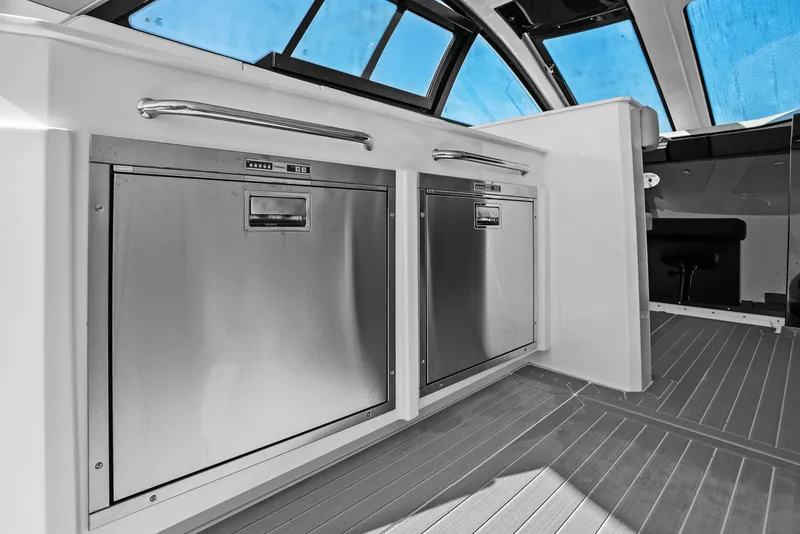 Slide: The Image of Cruisers Yachts 42 GLS Outboard 2026 - 50