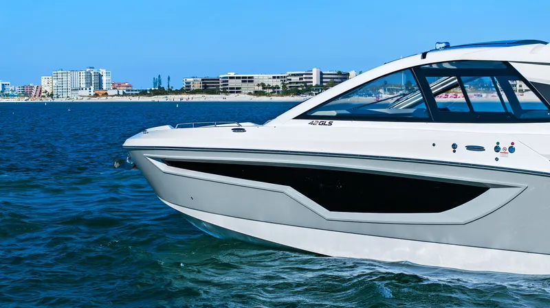 Slide: The Image of Cruisers Yachts 42 GLS Outboard 2026 - 6