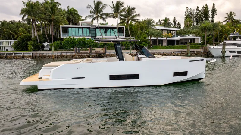 The Image of De Antonio D42 Open 2027 - 1