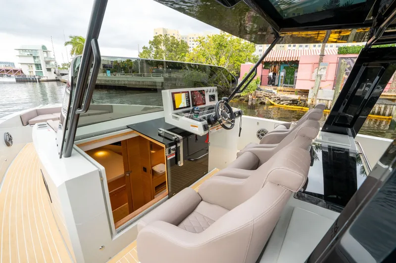 Slide: The Image of De Antonio D42 Open 2025 - 24