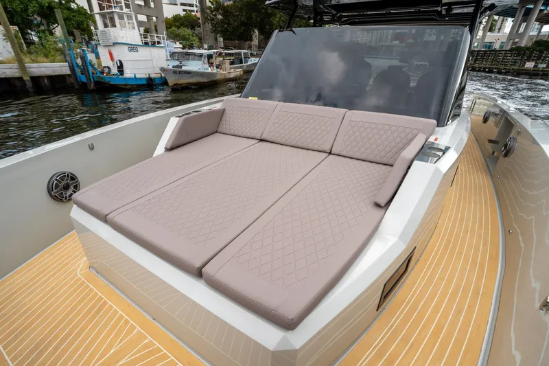 Slide: The Image of De Antonio D42 Open 2025 - 32