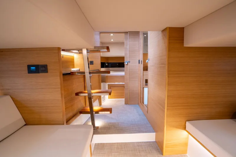 Slide: The Image of De Antonio D42 Open 2025 - 45