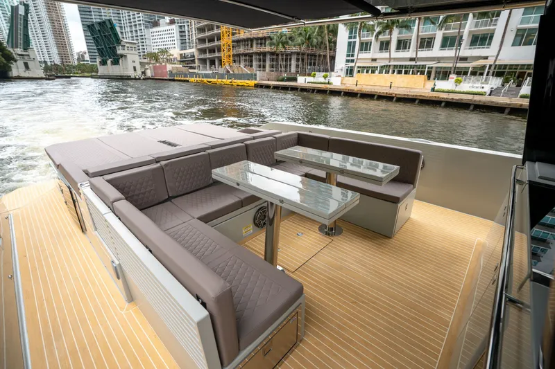 Slide: The Image of De Antonio D42 Open 2025 - 16