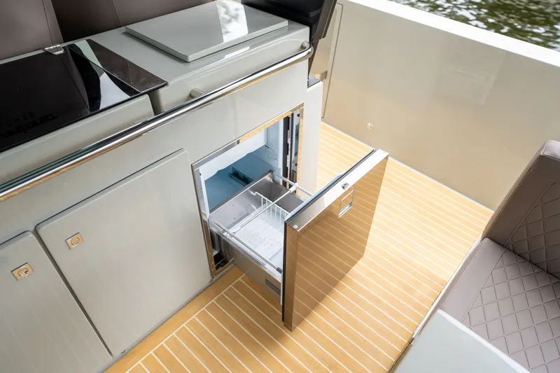 Slide: The Image of De Antonio D42 Open 2025 - 21