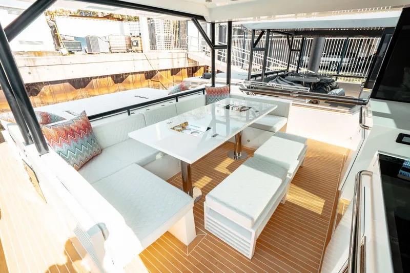 Slide: The Image of De Antonio D50 Coupé 2025 - 14