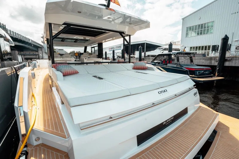 Slide: The Image of De Antonio D50 Coupé 2025 - 8