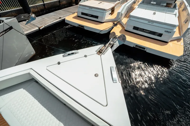 Slide: The Image of De Antonio D50 Coupé 2025 - 28