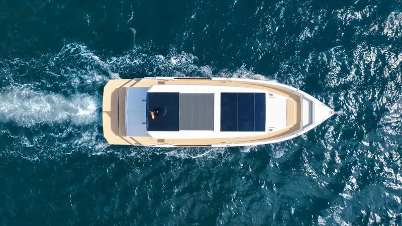 Slide: The Image of De Antonio D50 Coupé 2025 - 7