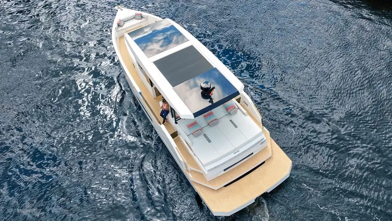 Slide: The Image of De Antonio D50 Coupé 2025 - 4