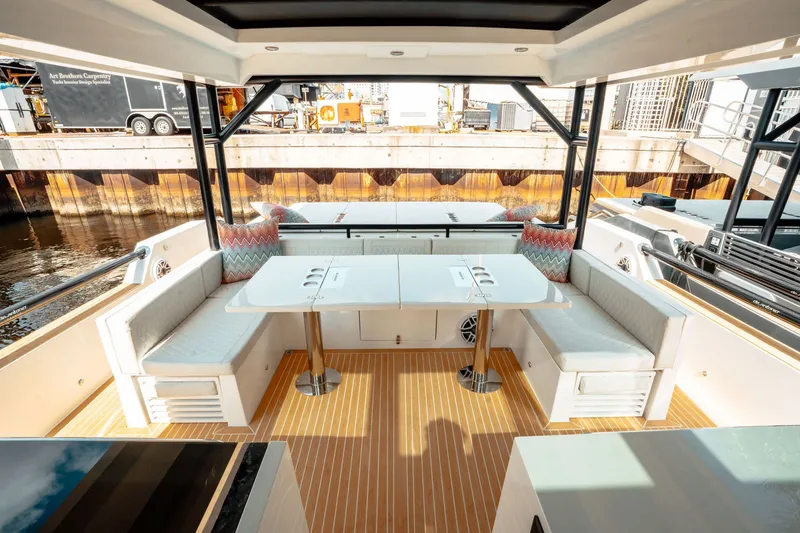 Slide: The Image of De Antonio D50 Coupé 2025 - 13