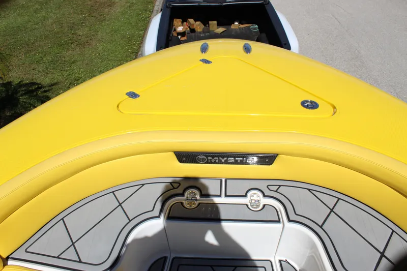 Slide: The Image of Yellow Mystic M4200 boat bow, 2021 model, with sleek design and modern detailing. - 47