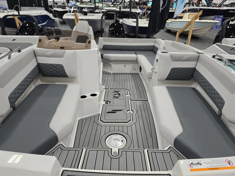 Slide: The Image of Starcraft SVX 171 OB 2026 - 9