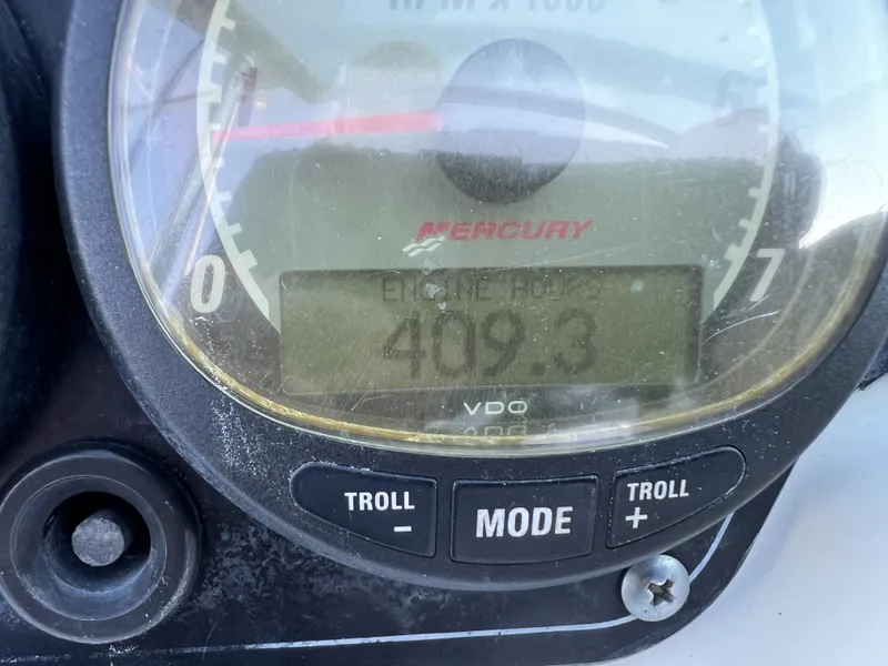 Slide: The Image of Boston Whaler 18 Ventura 2001 - 11