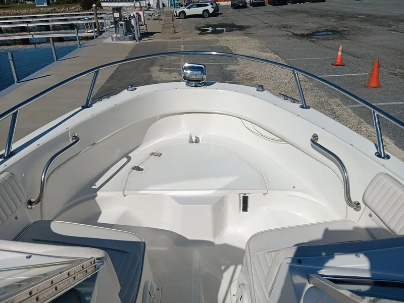 Slide: The Image of Boston Whaler 18 Ventura 2001 - 13