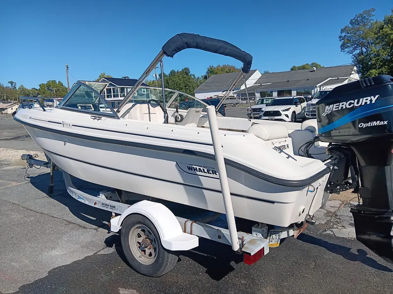 Slide: The Image of Boston Whaler 18 Ventura 2001 - 3