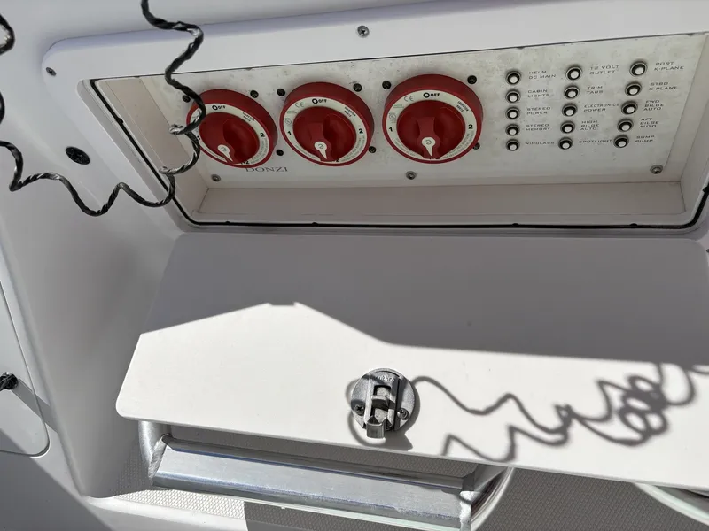 Slide: The Image of Donzi 38 ZSF 2009 - 28