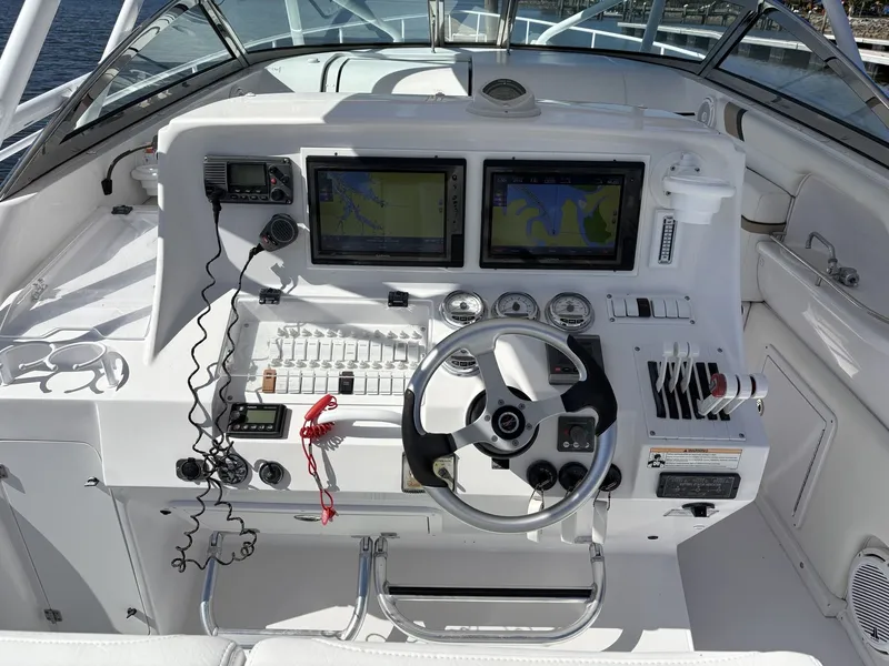 Slide: The Image of Donzi 38 ZSF 2009 - 9