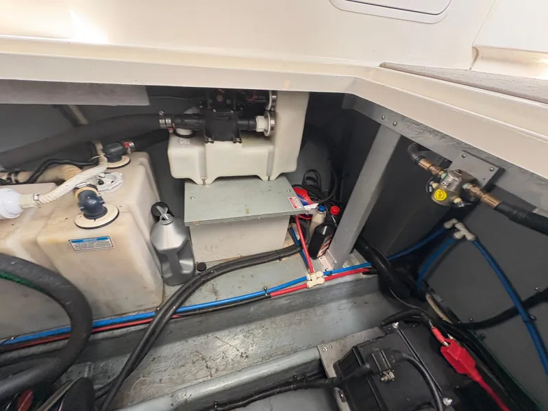 Slide: The Image of Sea Ray 340 Sundancer 1999 - 67