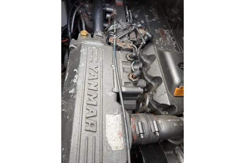 Slide: The Image of Yanmar engine in a 2002 Rampage 30 Express boat, detailed view. - 29