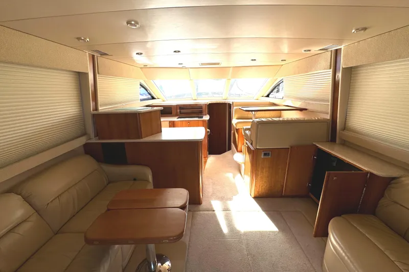 Slide: The Image of Meridian 381 Sedan 2004 - 14