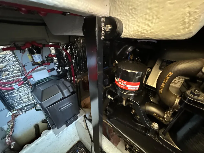 Slide: The Image of Meridian 381 Sedan 2004 - 47