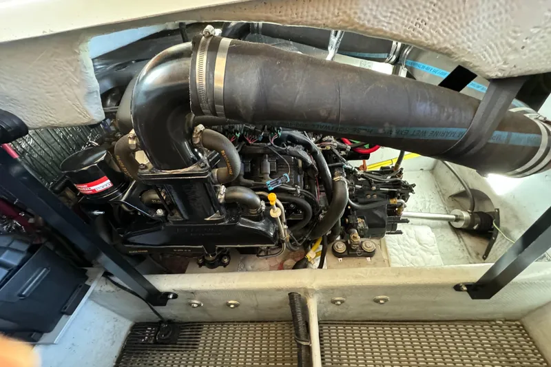 Slide: The Image of Meridian 381 Sedan 2004 - 48