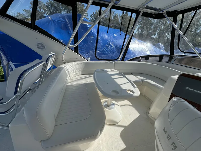 Slide: The Image of Meridian 381 Sedan 2004 - 8