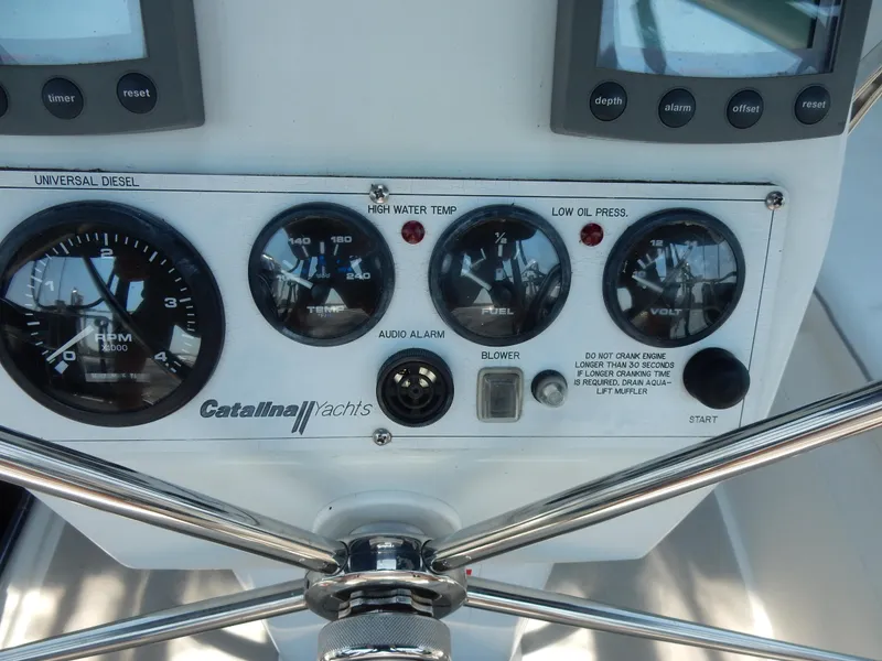 Slide: The Image of Catalina 350 2004 - 60