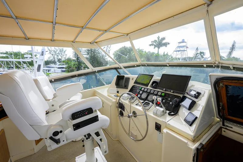 Slide: The Image of Hatteras 78 Cockpit Motor Yacht 1991 - 56