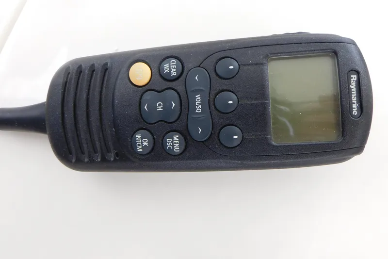 Slide: The Image of Sea Ray 480 Sedan Bridge 2003 - 25