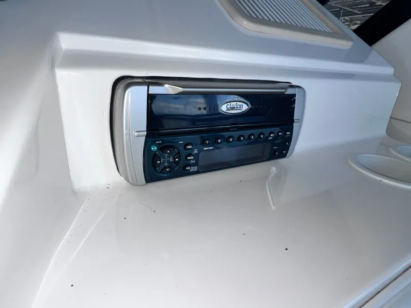 Slide: The Image of Sea Ray 480 Sedan Bridge 2003 - 27