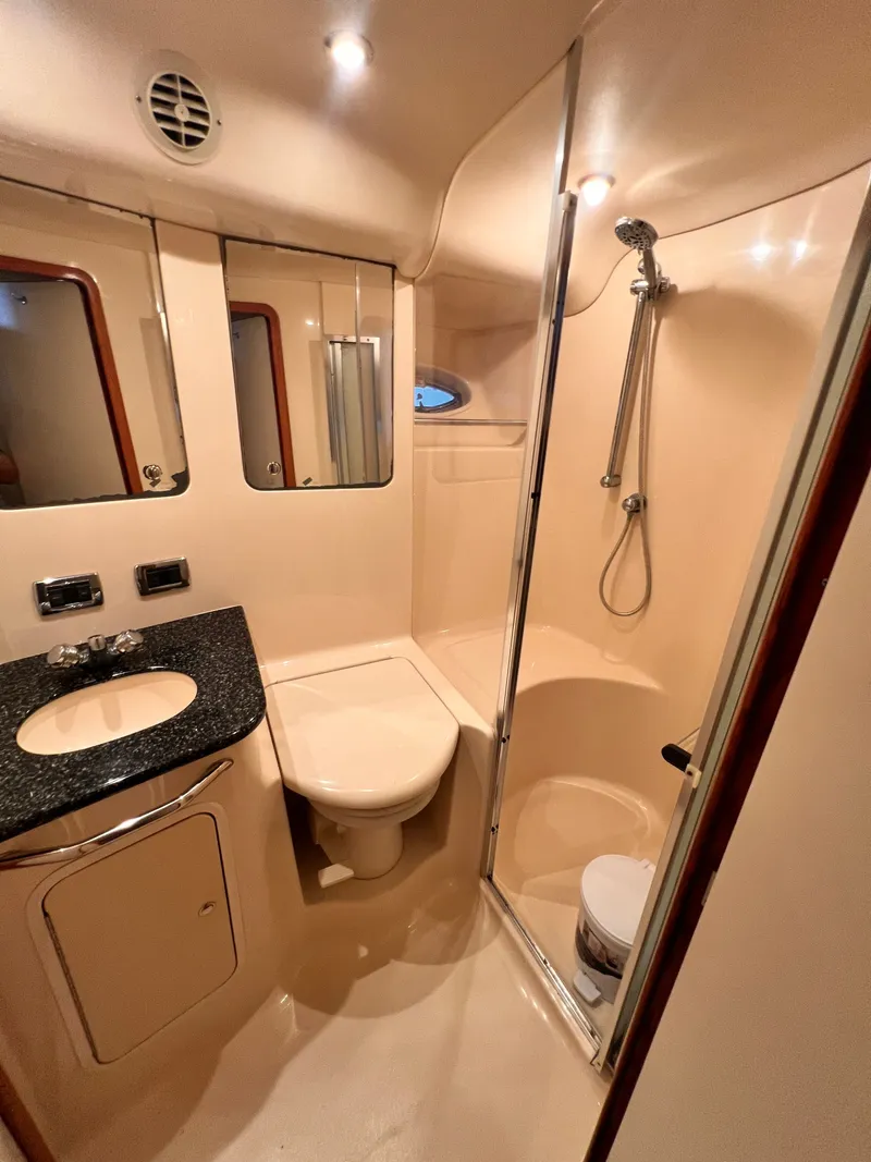 Slide: The Image of Sea Ray 480 Sedan Bridge 2003 - 61