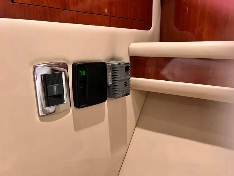 Slide: The Image of Sea Ray 480 Sedan Bridge 2003 - 65