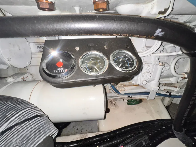 Slide: The Image of Sea Ray 480 Sedan Bridge 2003 - 69