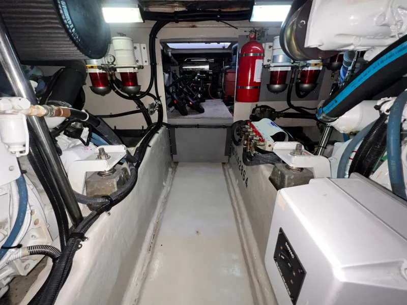 Slide: The Image of Sea Ray 480 Sedan Bridge 2003 - 76