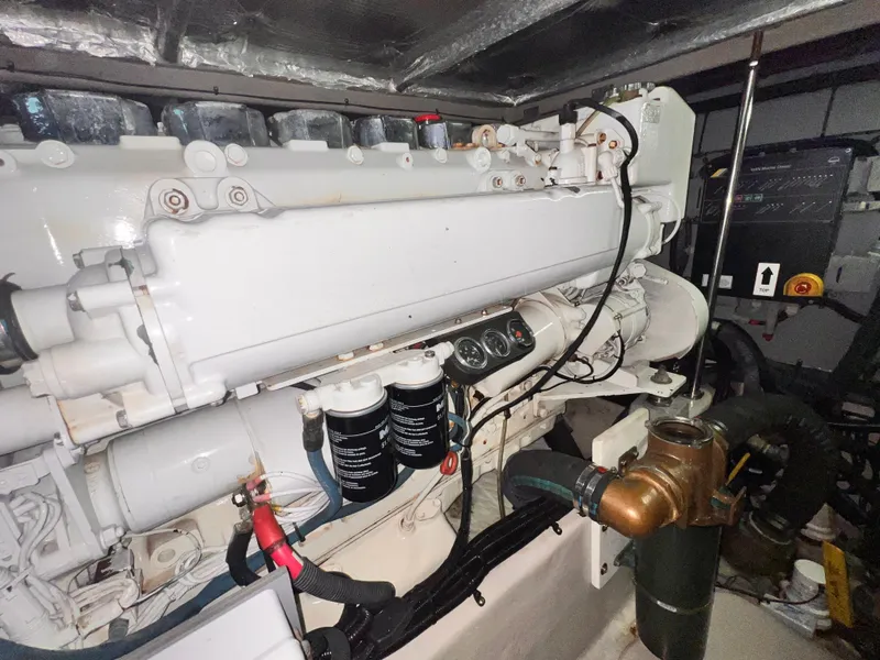 Slide: The Image of Sea Ray 480 Sedan Bridge 2003 - 78