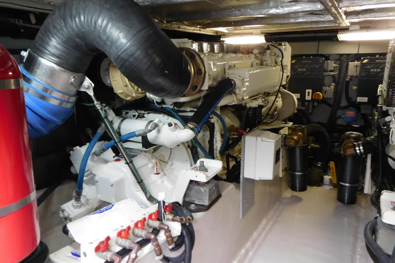 Slide: The Image of Sea Ray 480 Sedan Bridge 2003 - 82