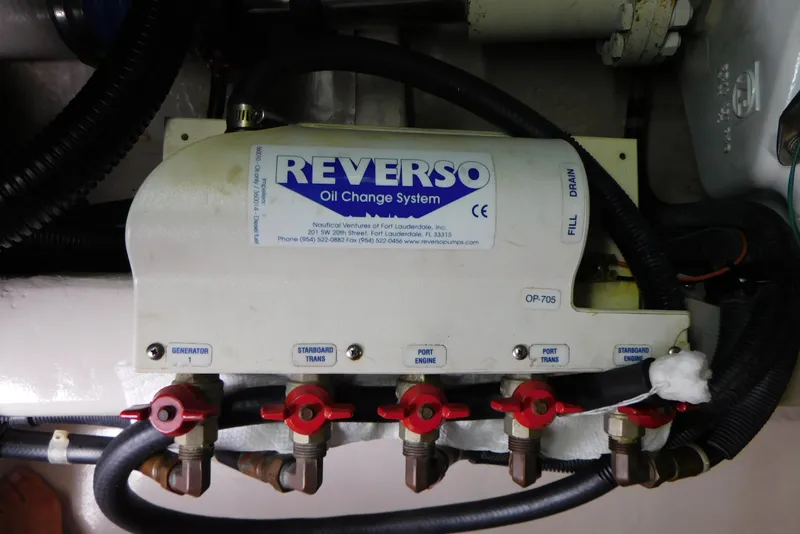 Slide: The Image of Sea Ray 480 Sedan Bridge 2003 - 85