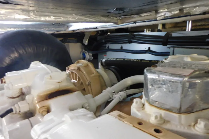 Slide: The Image of Sea Ray 480 Sedan Bridge 2003 - 91