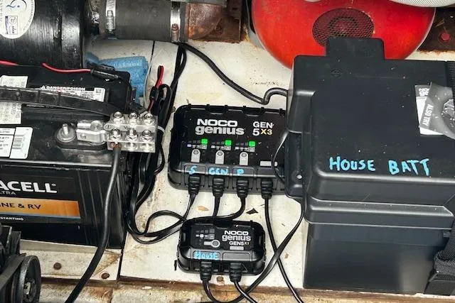 Slide: The Image of Sony stereo system on 1987 Somerset Houseboat, model 14X60, displaying "A Pirate I Go." - 26