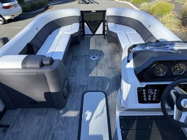 Slide: The Image of Viaggio Z24S 2026 - 8